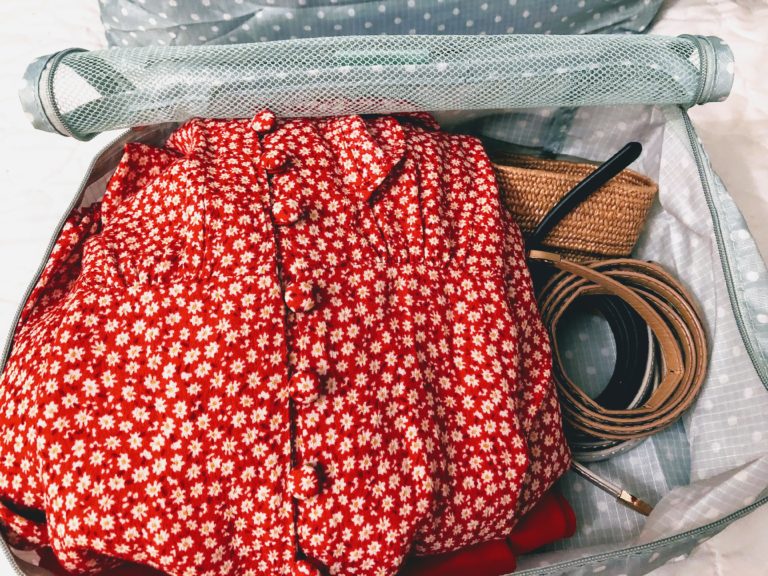 איך לארוז לטיסה?