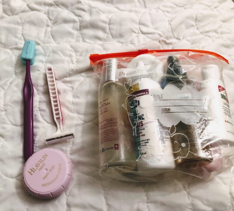 איך לארוז לטיסה?