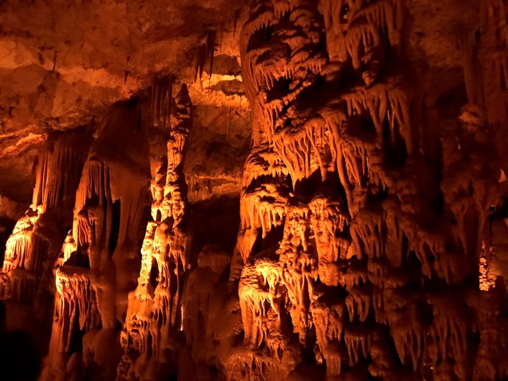 טיול למערת הנטיפים
