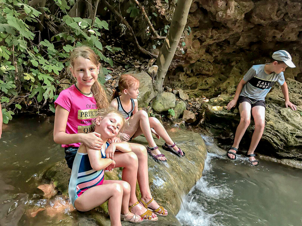 נחל עמוד- אמת המים