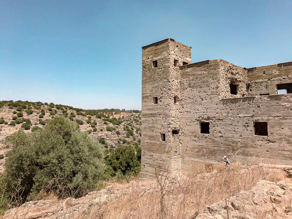 נחל עמוד - תחנת המשטרה