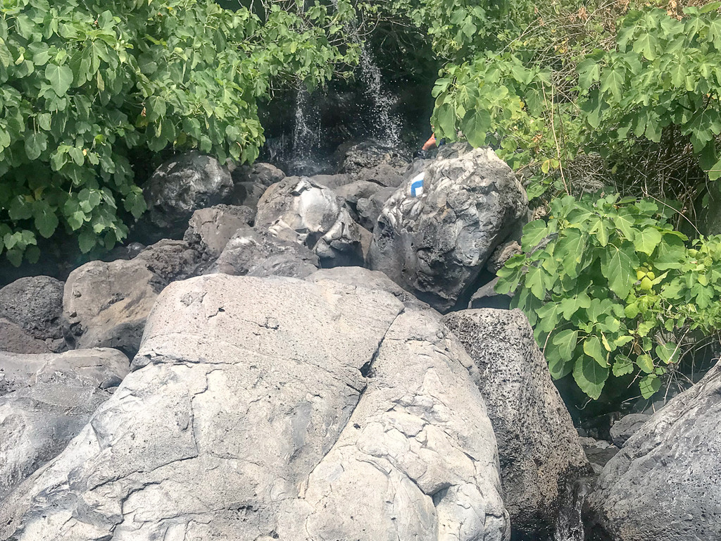 המפל הראשי בעין תינה