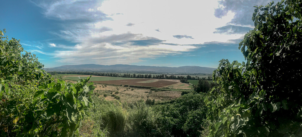 נוף לעמק החולה