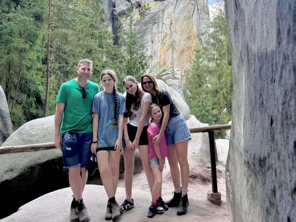 הצ'ק ליסט המושלם לאריזה לחופשת קיץ משפחתית בחו"ל